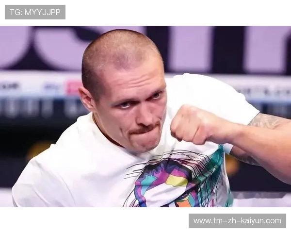 乌西克脚步变化让靶手连连后撤