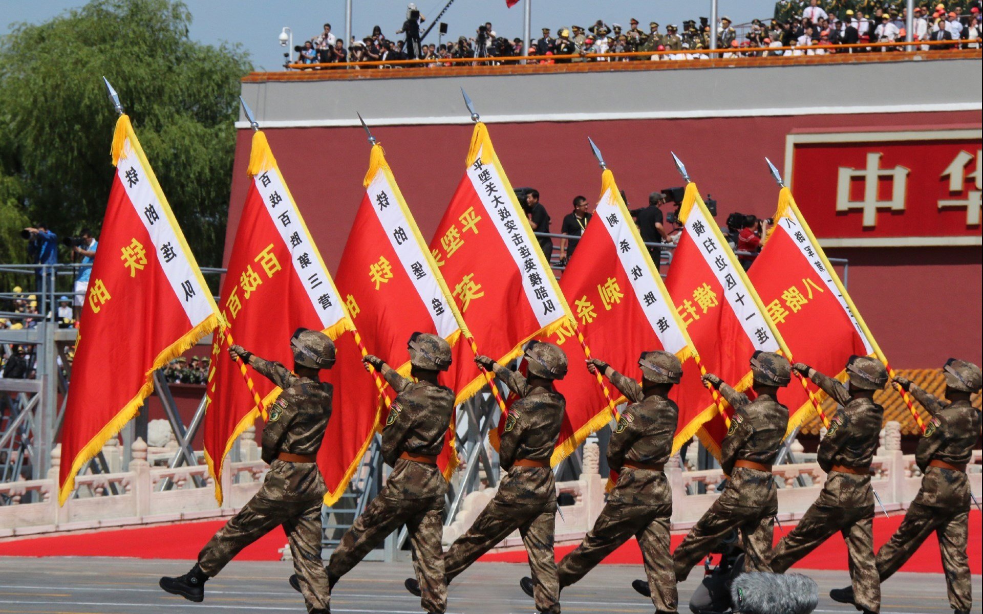 开yun官网-利物浦快速转换打出立体进攻体系，利物浦的战术打法  第2张