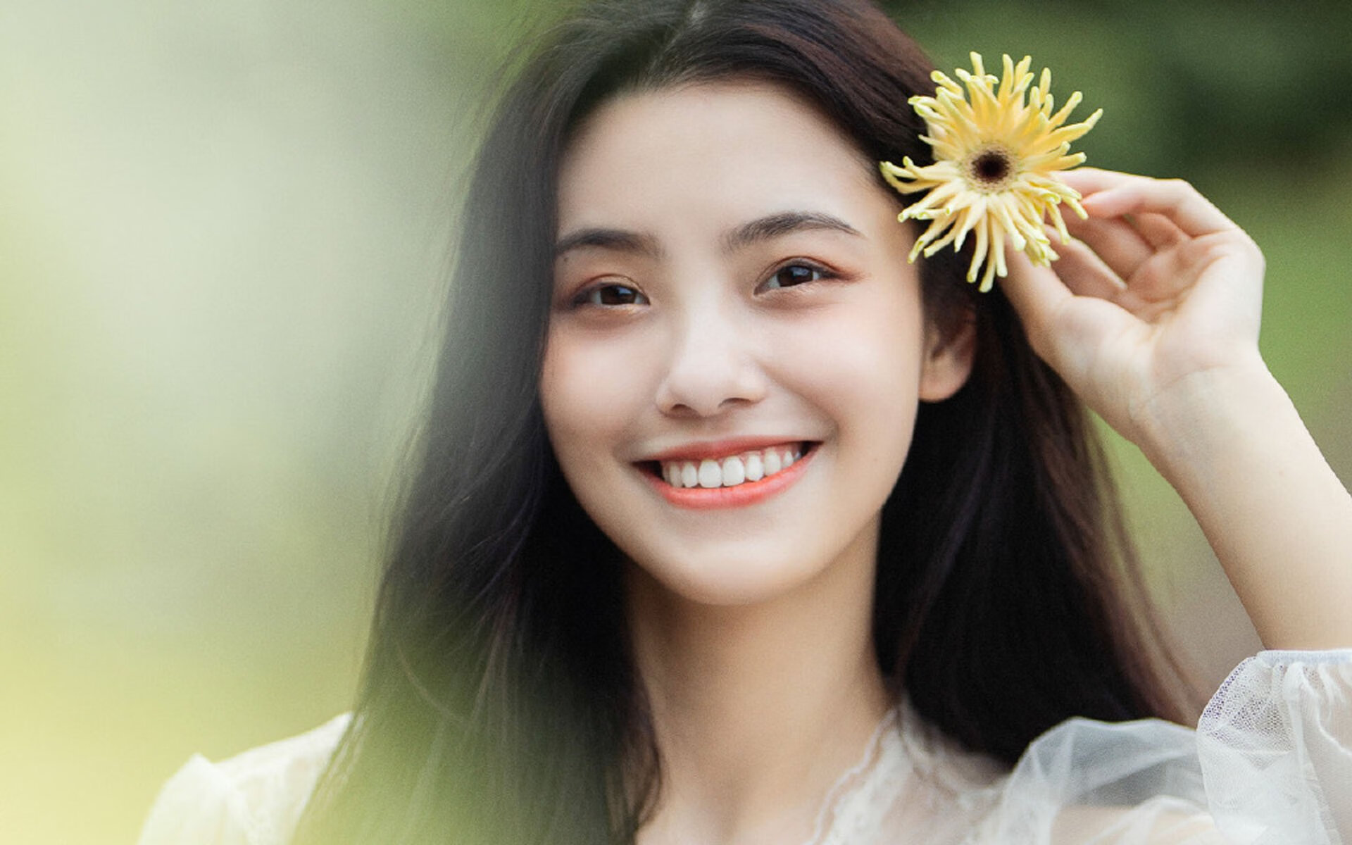 开云体育-职业联赛裁判执法争议多，职业联赛足球裁判工资多少